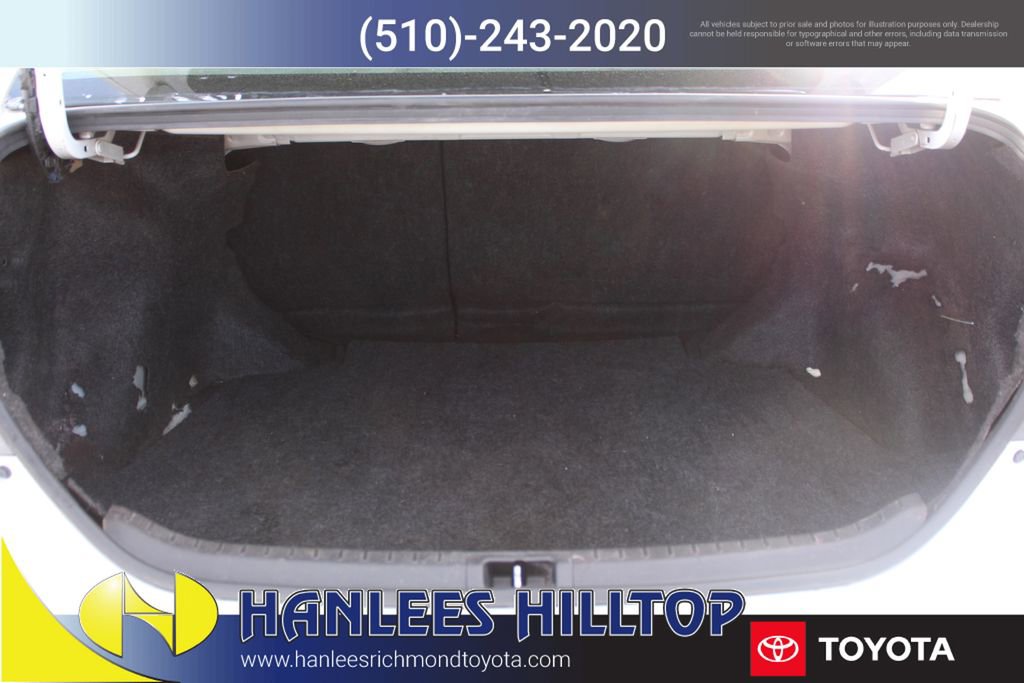 Used 2019 Toyota Corolla LE image 10