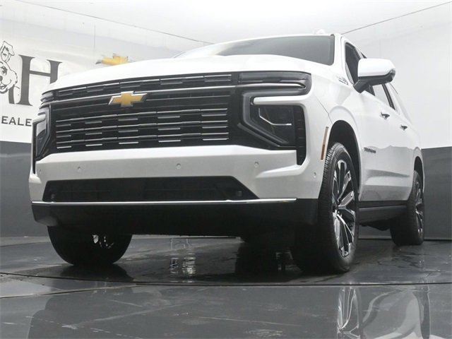 New 2025 Chevrolet Suburban High Country image 4