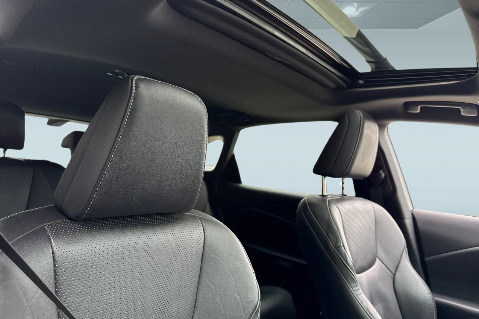 Used 2023 Lexus RX 350 Premium Plus w/ Cold Area Package FWD image 24