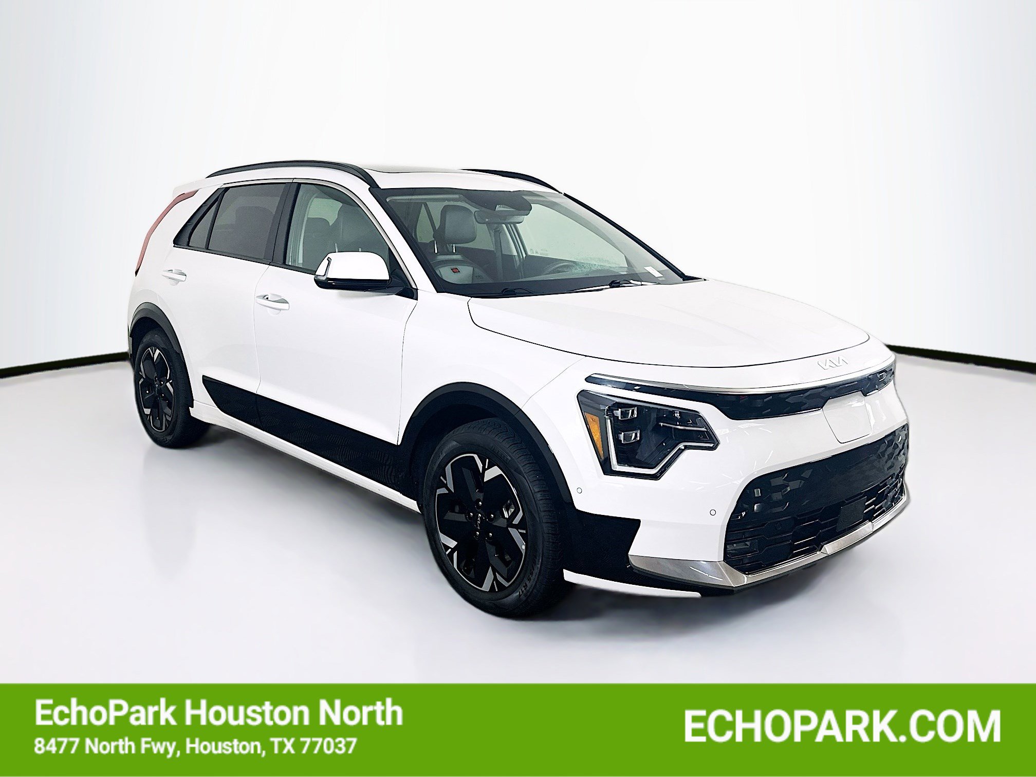 Used 2024 Kia Niro Wave w/ Wave Preserve Package image 1