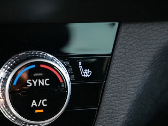 Used 2023 Mitsubishi Outlander SE AWD/4WD image 24