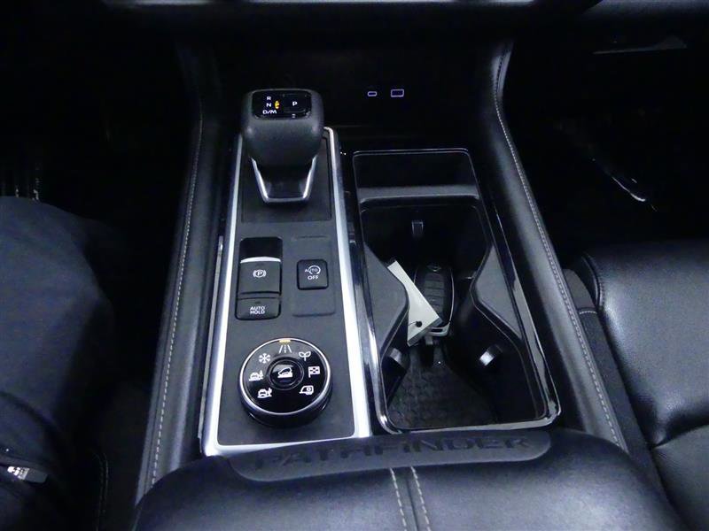 Used 2023 Nissan Pathfinder SL w/ SL Premium Package image 19