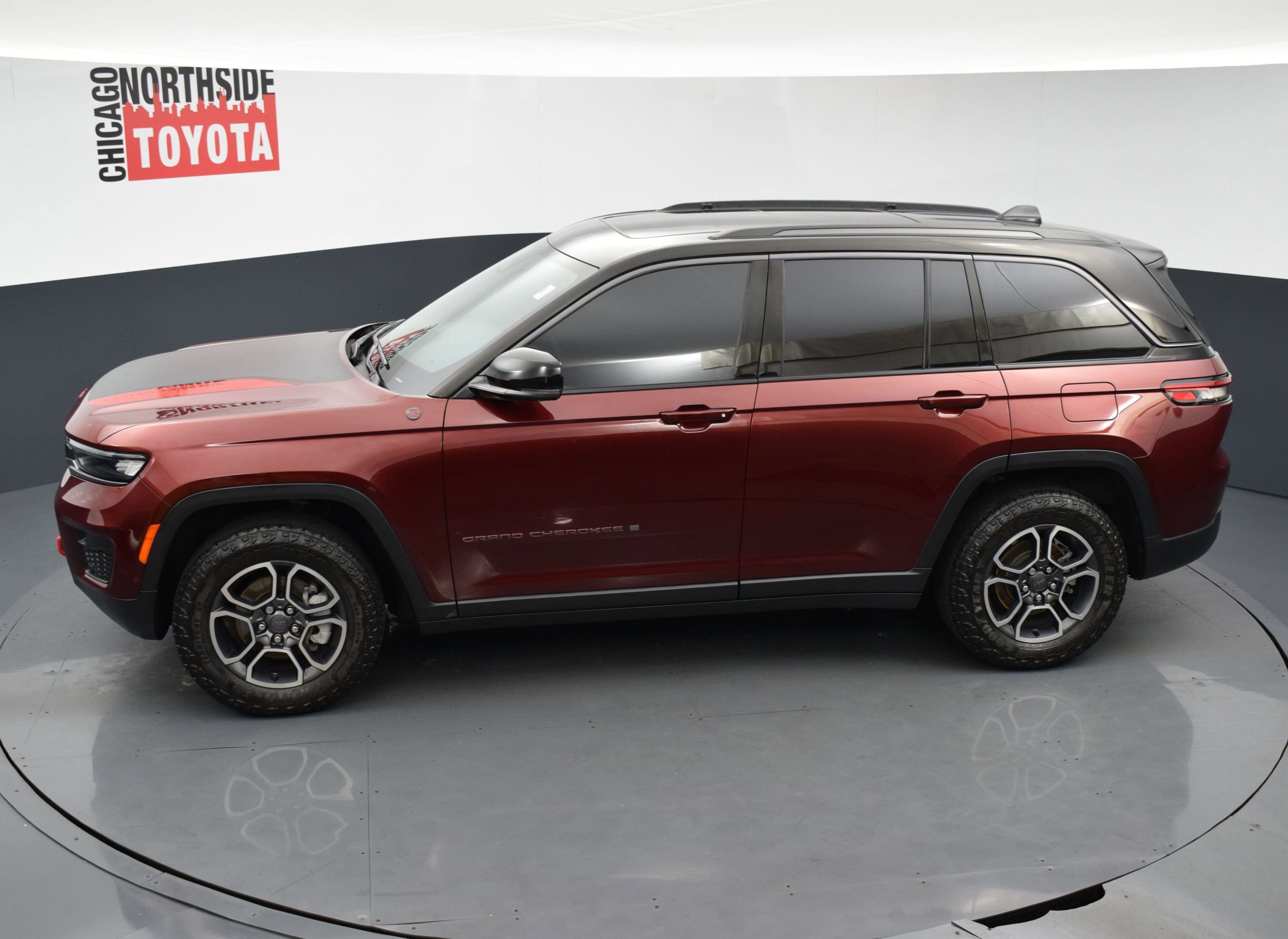 Used 2022 Jeep Grand Cherokee Trailhawk w/ ADV Protech Group II AWD/4WD image 36