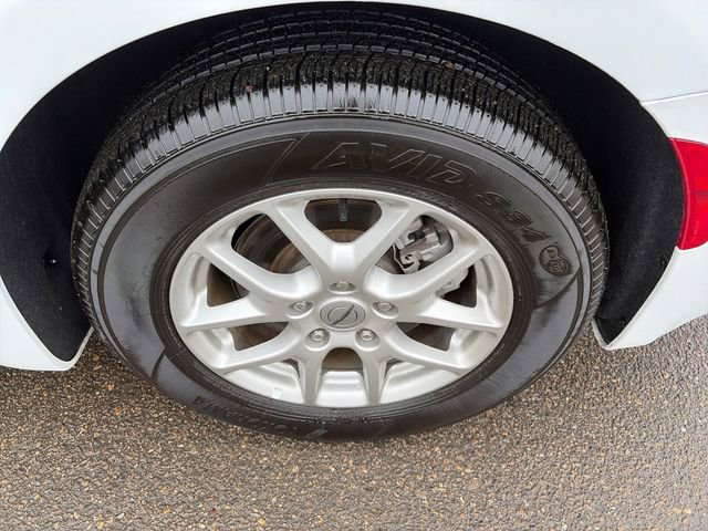 Used 2024 Chrysler Pacifica Touring-L FWD image 15