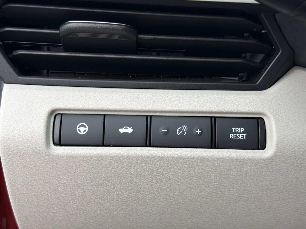 Used 2022 Nissan Altima 2.5 SL FWD image 25