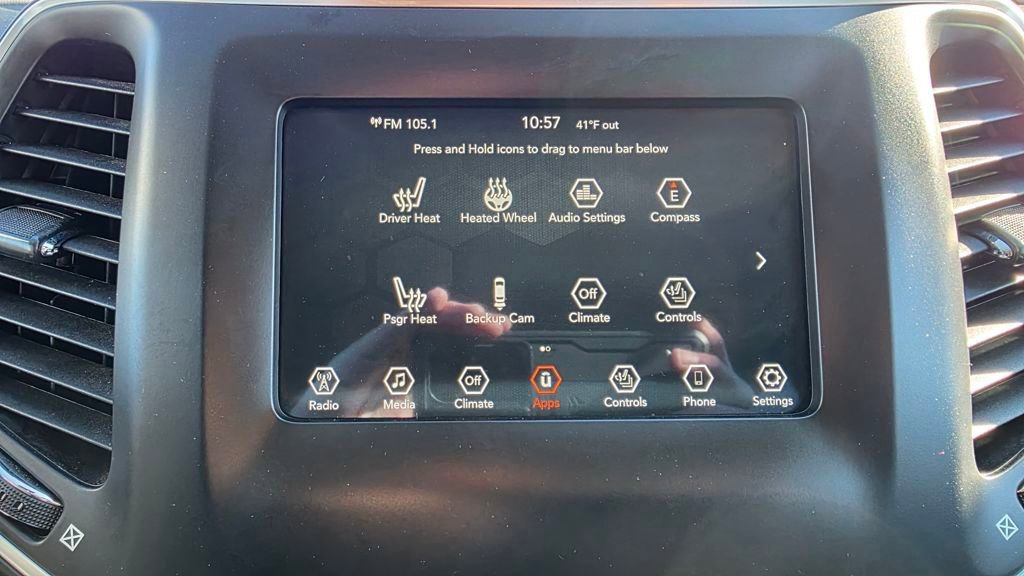 Used 2019 Jeep Cherokee Latitude w/ Cold Weather Group image 29