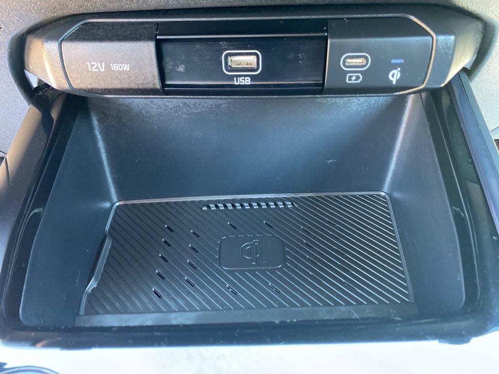 Certified 2024 Kia Niro EX image 33