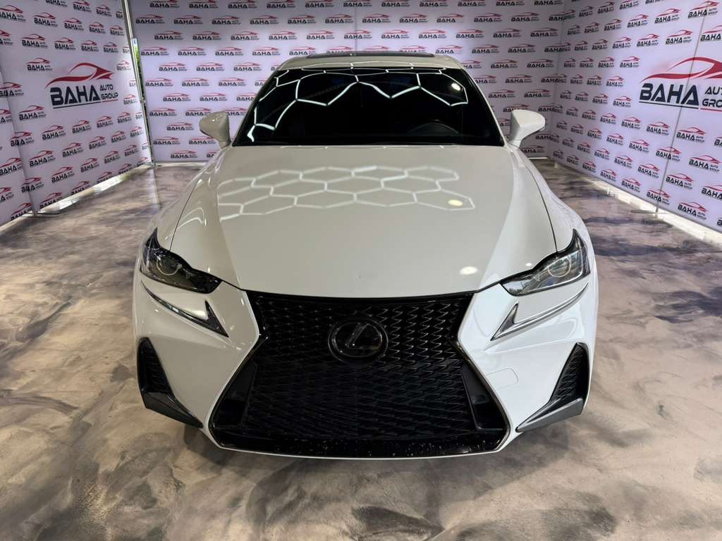 Used 2020 Lexus IS 300 F Sport w/ F Sport Package RWD image 4