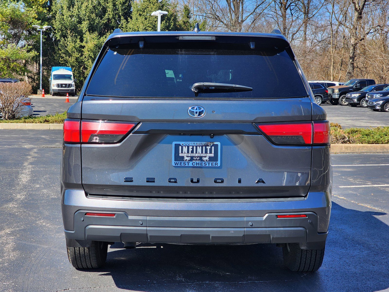Used 2024 Toyota Sequoia SR5 w/ SR5 Premium Package AWD/4WD image 5