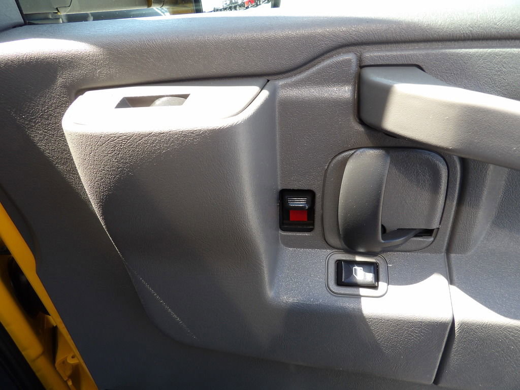 Used 2021 GMC Savana 3500 Extended w/ Power Convenience Package RWD image 26