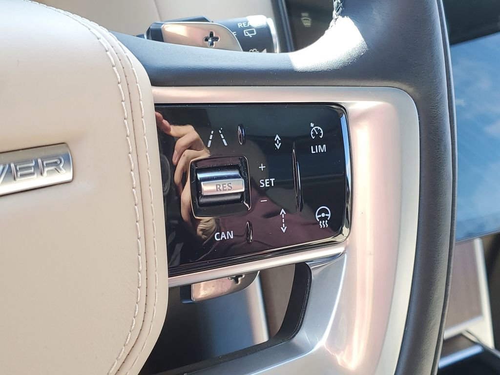 Used 2024 Land Rover Range Rover SE image 13