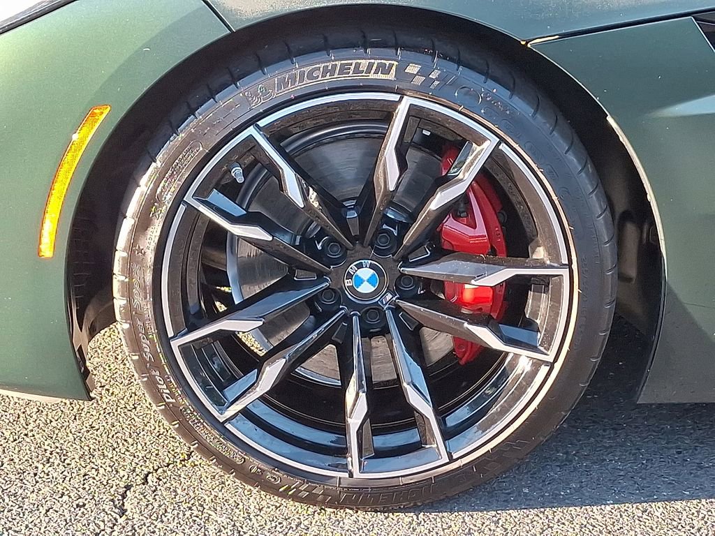 Used 2025 BMW Z4 M40i w/ Edition image 7