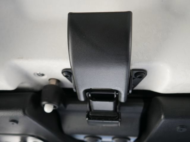 Used 2024 Jeep Wrangler Sport S image 27