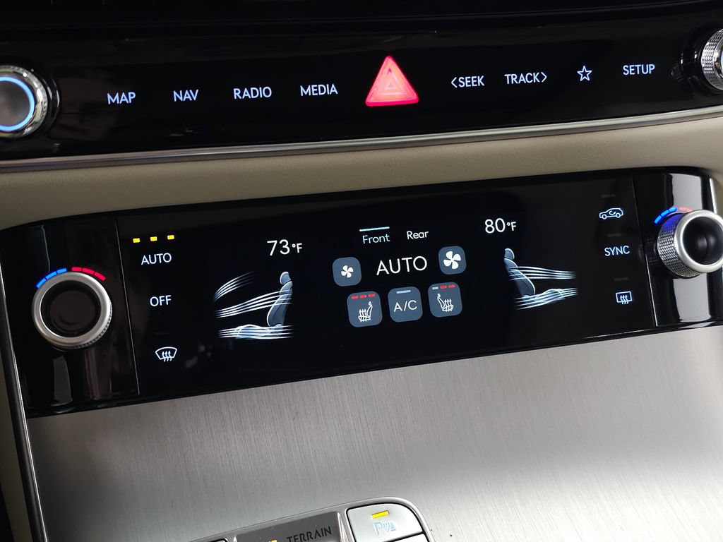 New 2026 Genesis GV70 2.5T Select AWD/4WD image 22