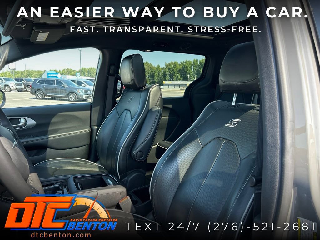 Used 2025 Chrysler Pacifica Limited FWD image 6