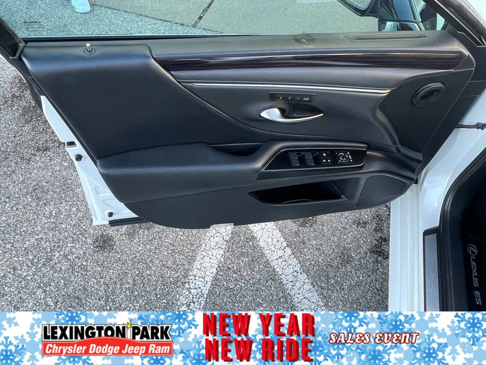 Used 2020 Lexus ES 300h ES 300h image 14