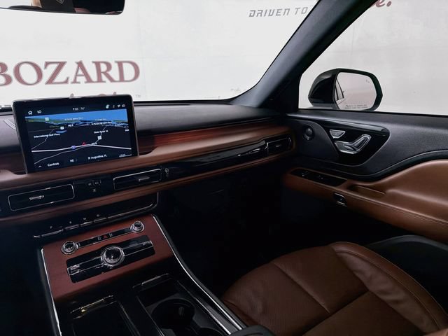 Certified 2023 Lincoln Aviator Reserve w/ Equipment Group 201A RWD image 28