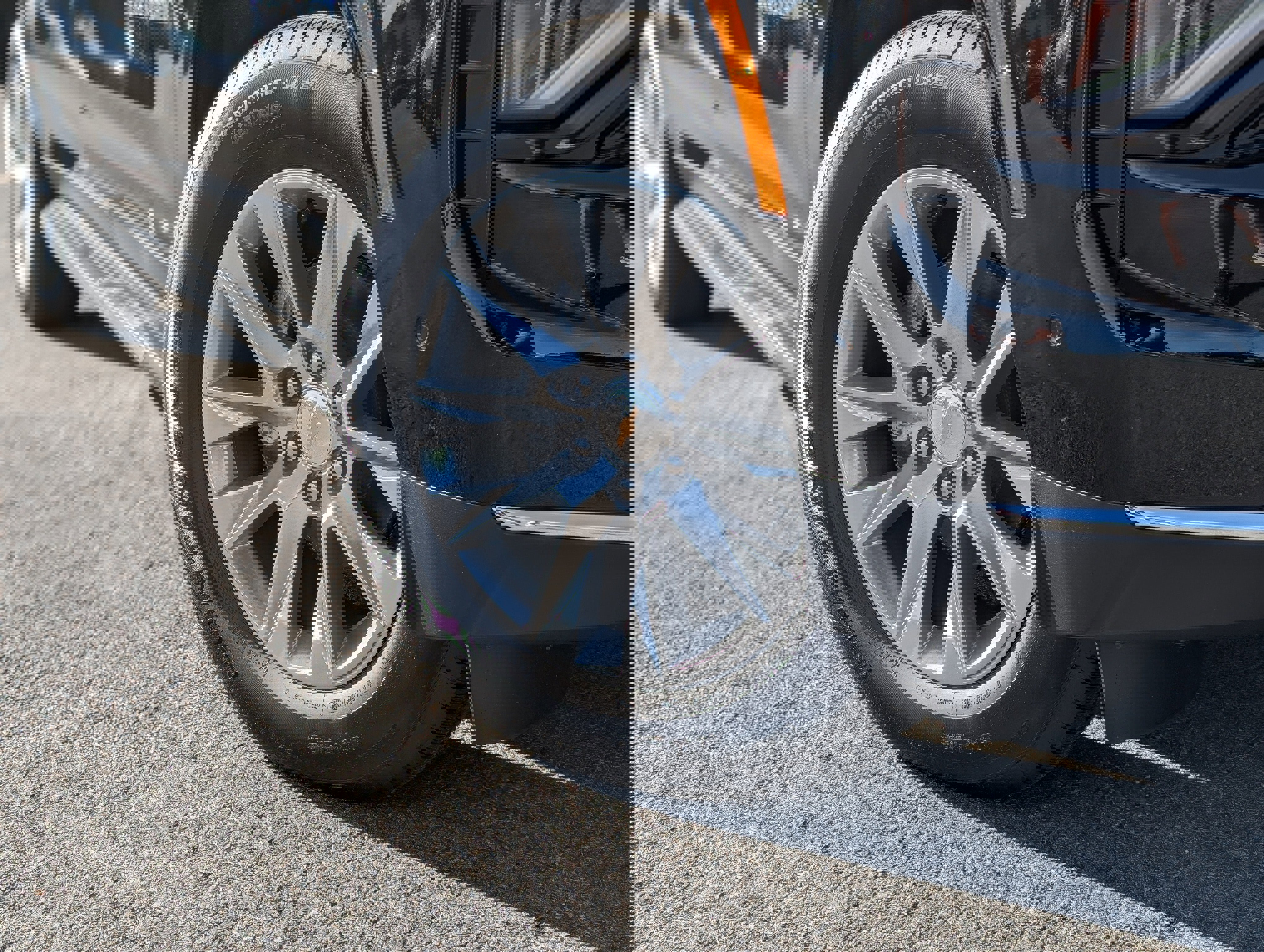 New 2025 Chevrolet Suburban Premier image 7