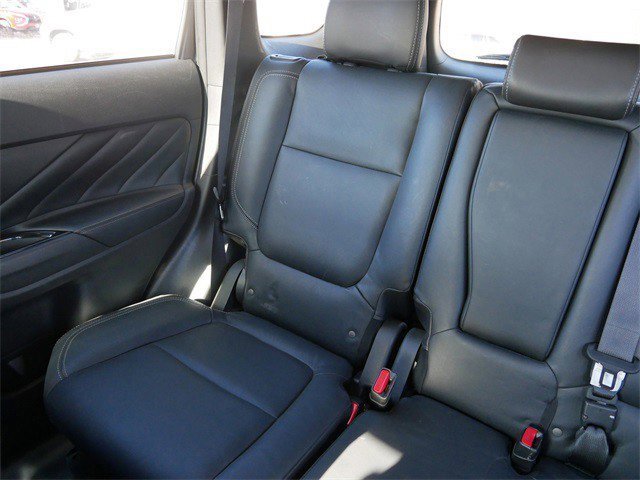 Used 2019 Mitsubishi Outlander SEL image 13
