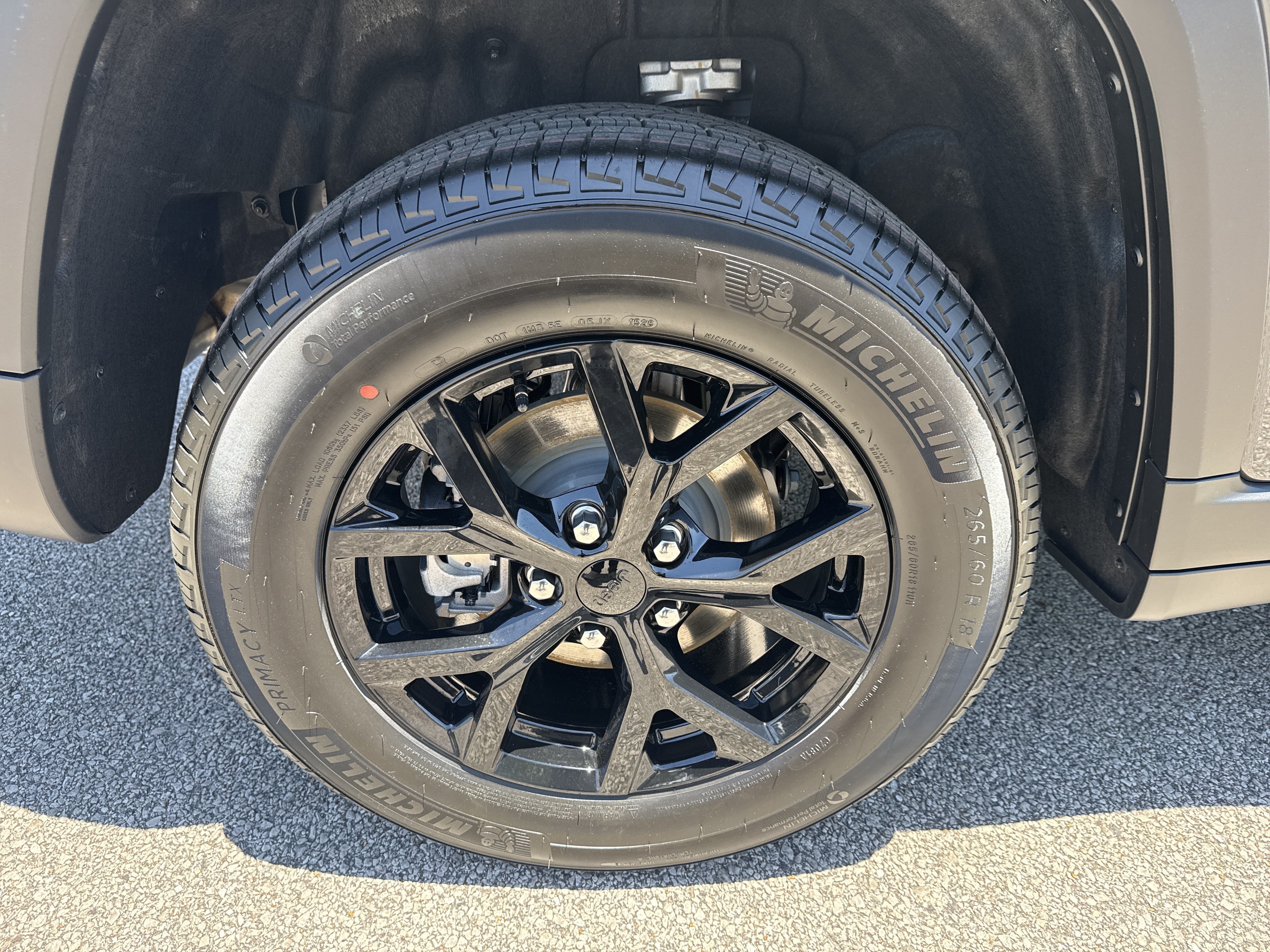 New 2026 Jeep Grand Cherokee Altitude RWD image 18