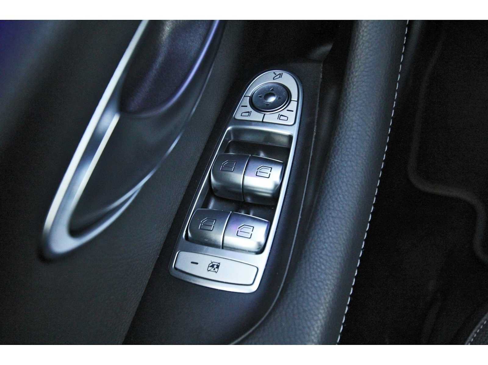 Used 2023 Mercedes-Benz E 350 4MATIC Sedan w/ Premium Package image 19