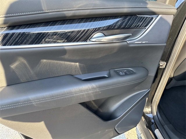 Certified 2023 Cadillac XT6 Premium Luxury w/ Technology Package image 11