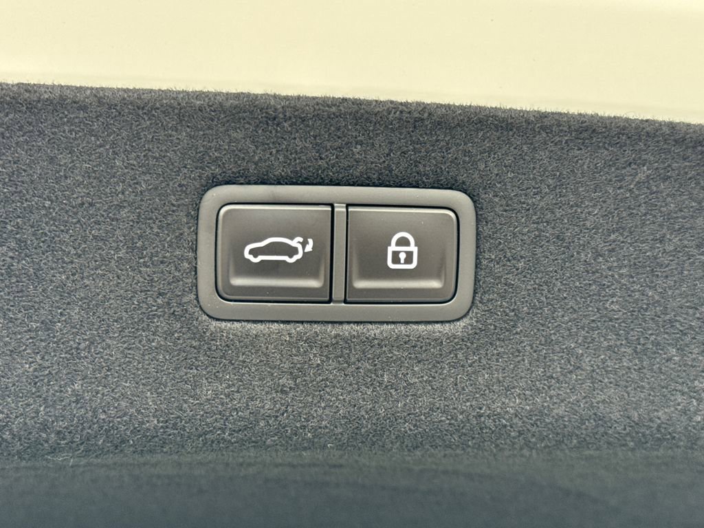 New 2026 Genesis G90 3.5T AWD/4WD image 19