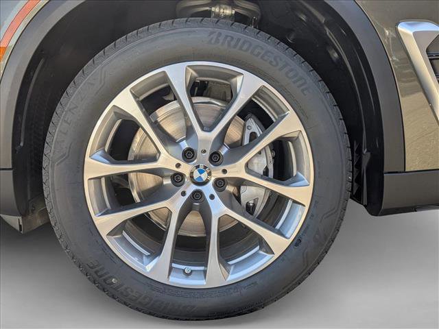 Used 2026 BMW X5 xDrive40i w/ Premium Package AWD/4WD image 10