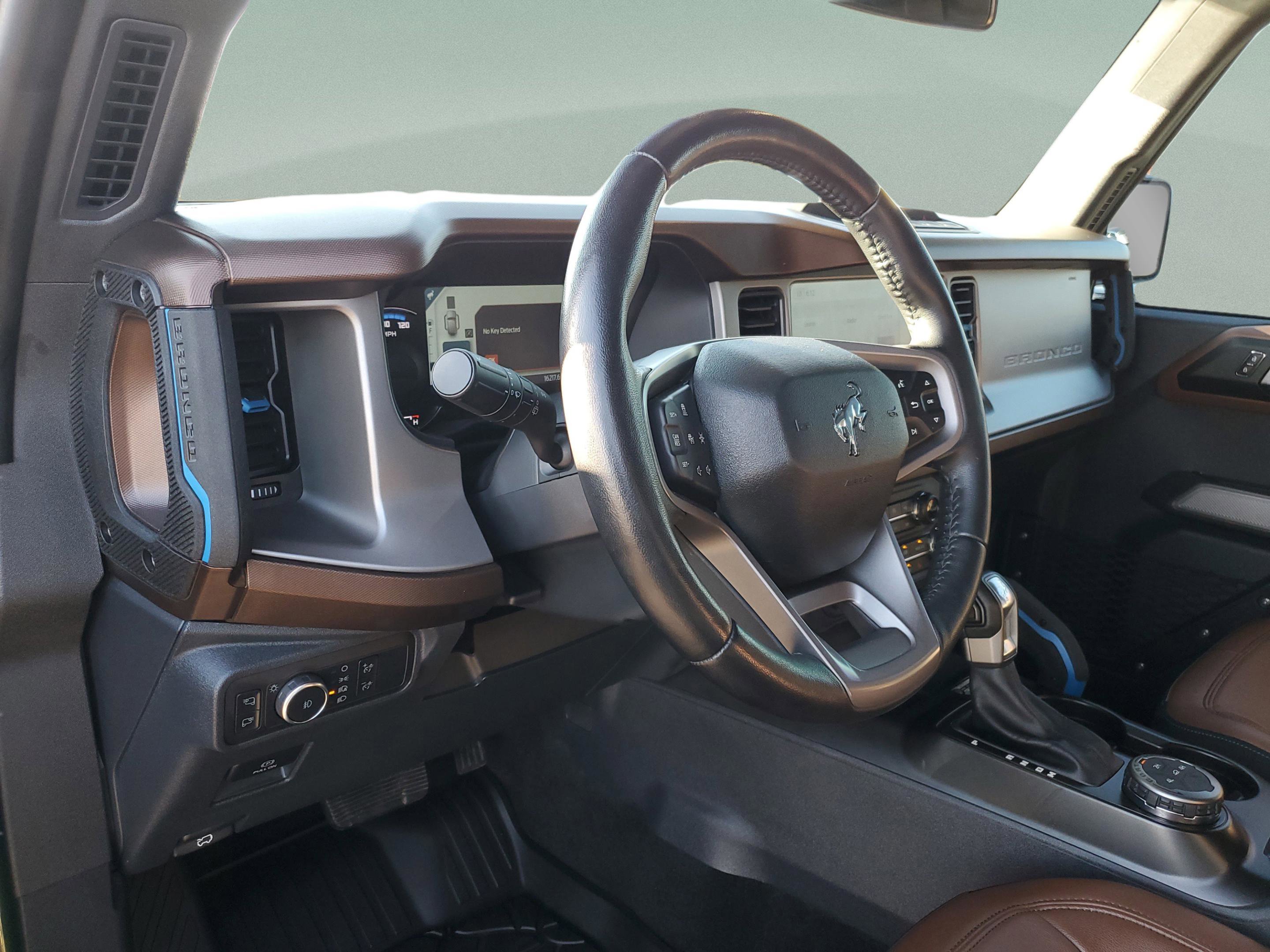 Used 2022 Ford Bronco Outer Banks image 15