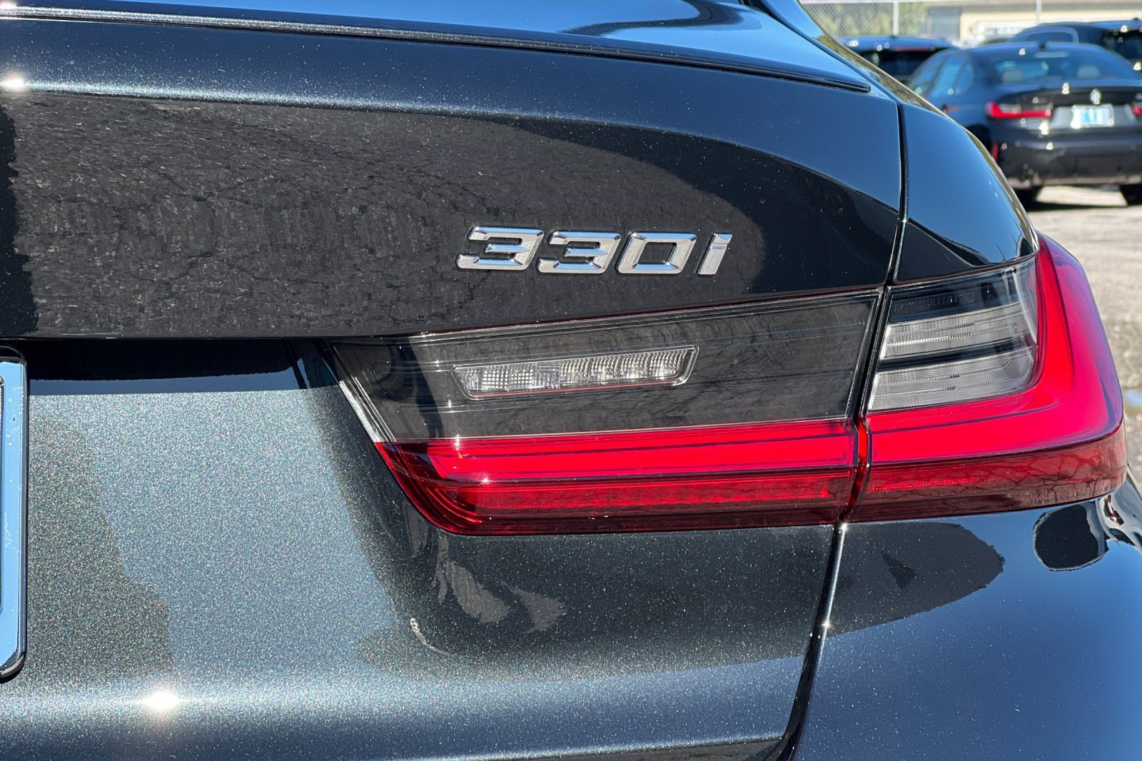 Used 2026 BMW 330i Sedan w/ M Sport Package RWD image 25