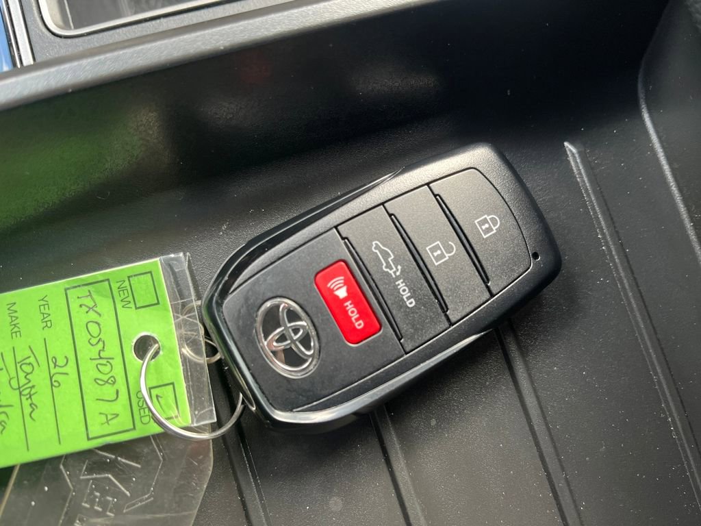 Used 2026 Toyota Tundra Limited image 31