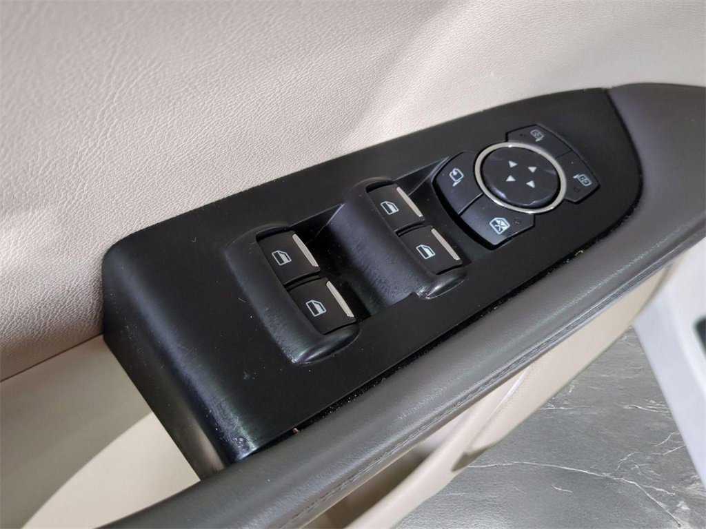 Used 2016 Lincoln MKX Reserve w/ Climate Package image 16