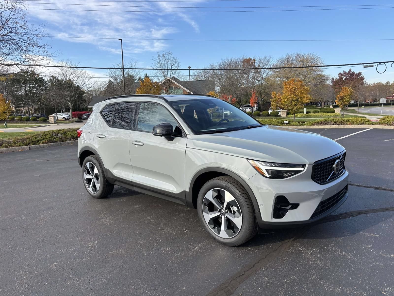 New 2026 Volvo XC40 B5 Plus w/ Protection Package Premier AWD/4WD image 1