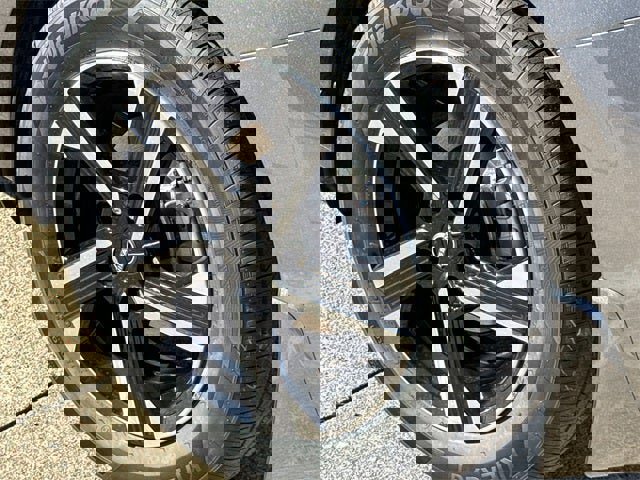 New 2025 Nissan Sentra SV image 11