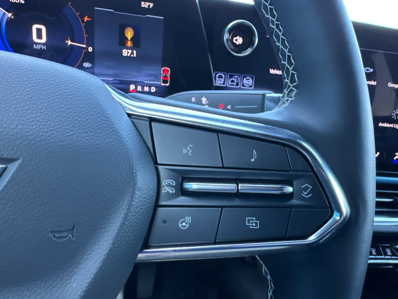 Used 2024 Chevrolet Equinox EV LT w/ Active Safety Package 3 FWD image 24