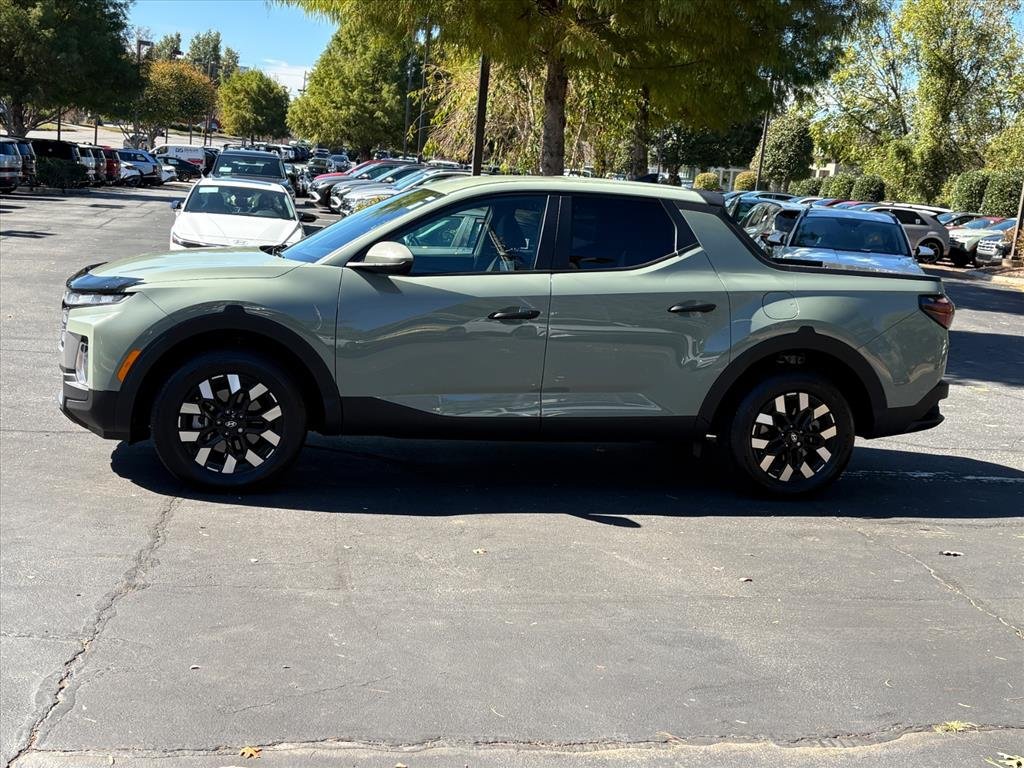 Certified 2025 Hyundai Santa Cruz SE FWD image 3