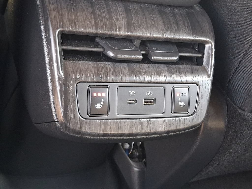 Certified 2024 Nissan Ariya AWD image 12