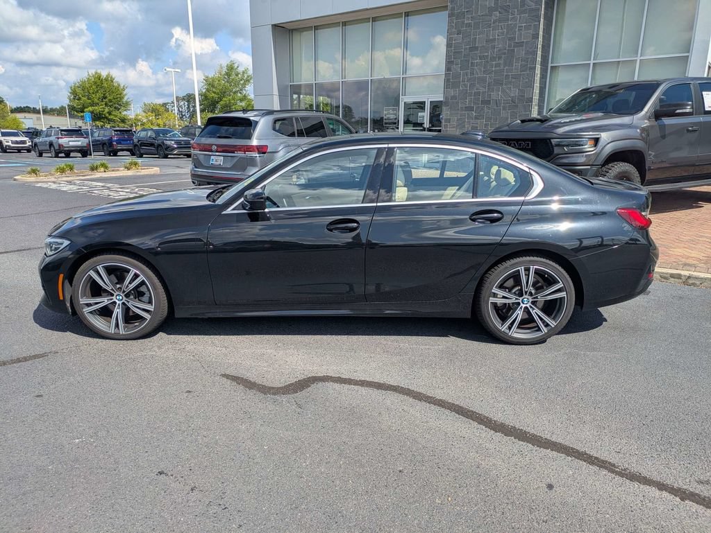 Used 2021 BMW 330i xDrive Sedan AWD/4WD image 8