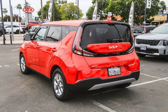 Certified 2023 Kia Soul LX w/ LX Technology Package image 8