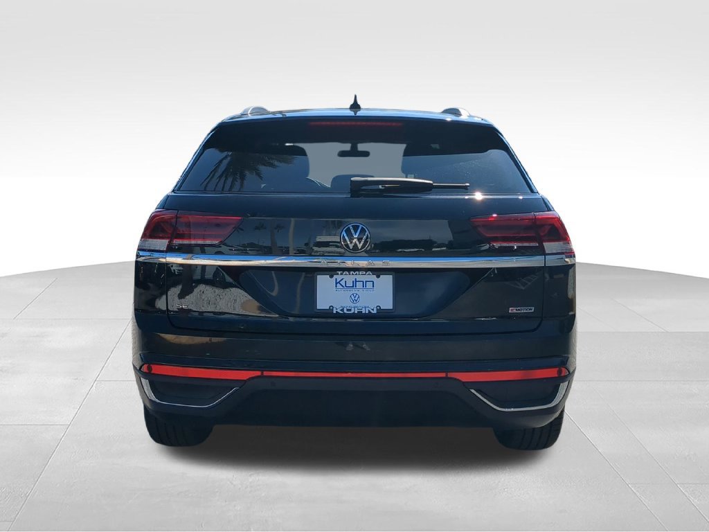 Certified 2022 Volkswagen Atlas Cross Sport SE AWD/4WD image 5