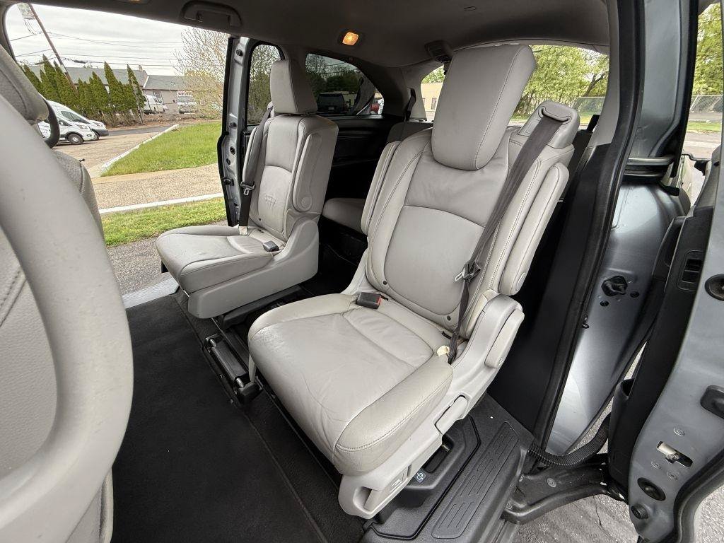 Used 2018 Honda Odyssey EX-L image 19
