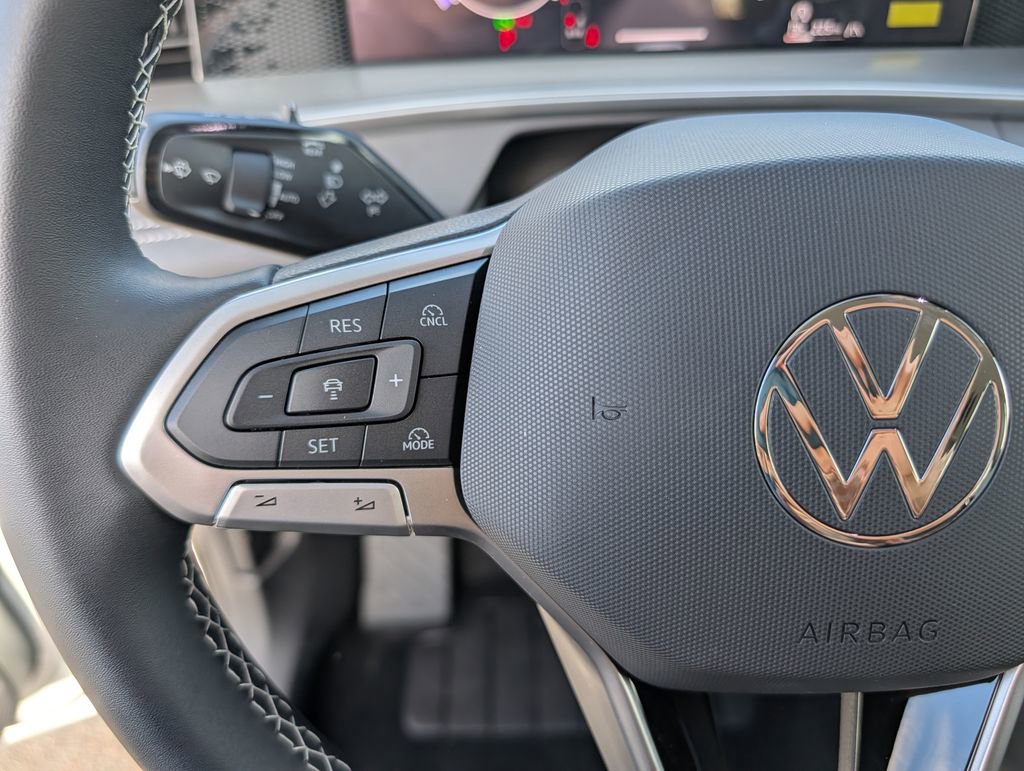 New 2026 Volkswagen Tiguan SE image 15