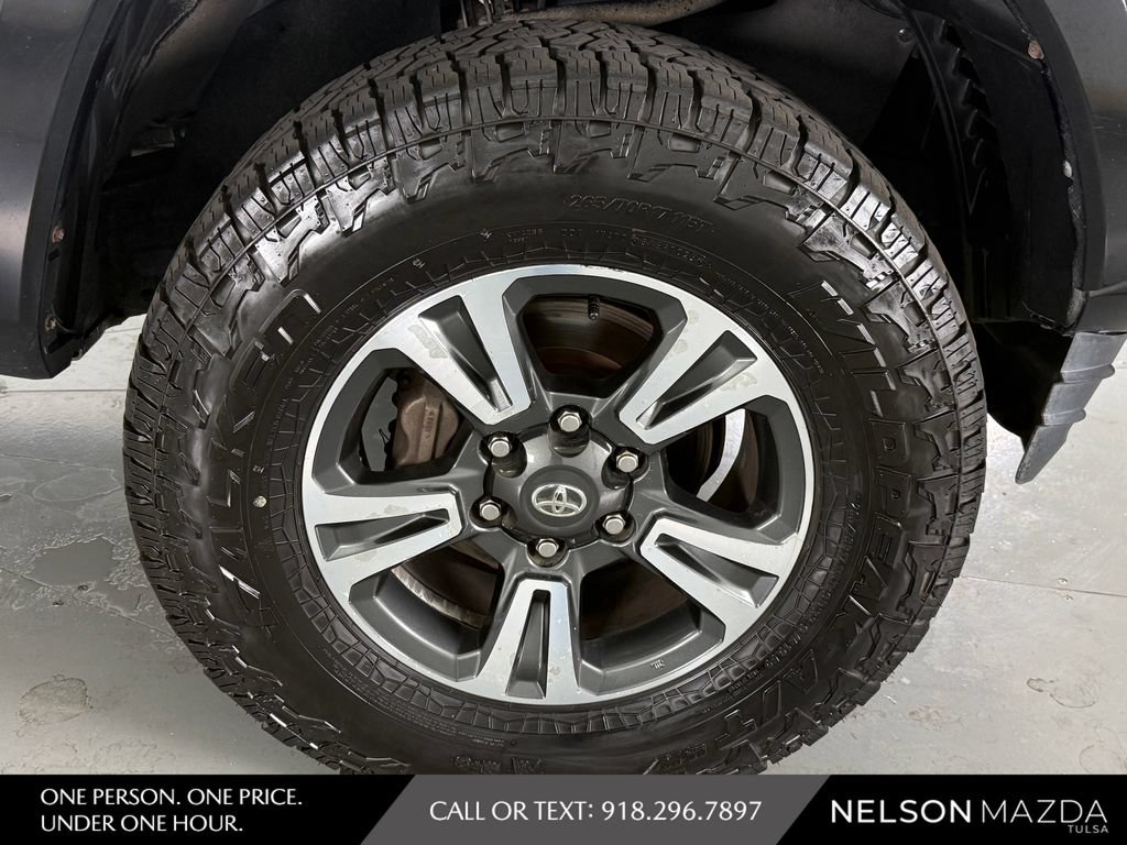 Used 2016 Toyota Tacoma TRD Sport w/ Towing Package AWD/4WD image 14