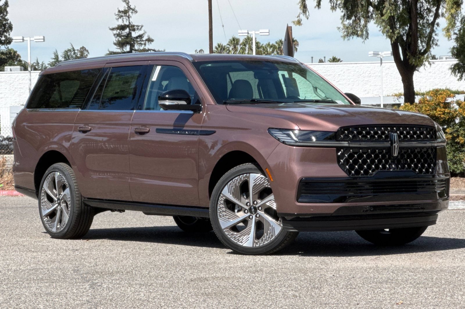 New 2027 Lincoln Navigator L Black Label AWD/4WD image 2