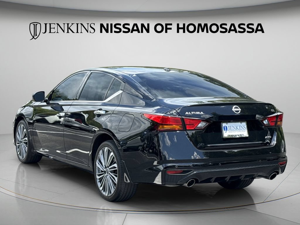 Certified 2024 Nissan Altima 2.5 SL AWD/4WD image 9