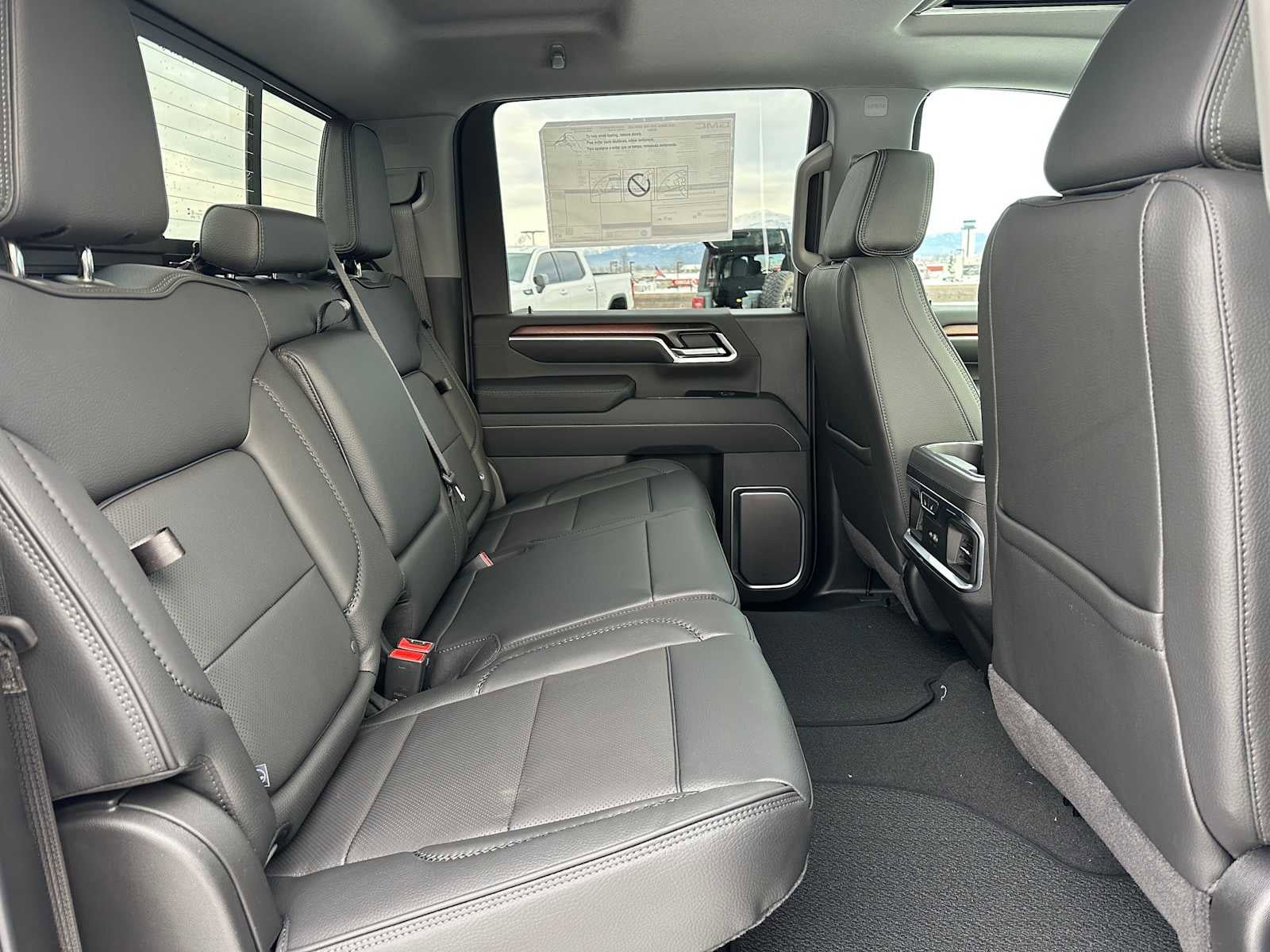 New 2026 GMC Sierra 2500 Denali w/ Denali Reserve Package image 12