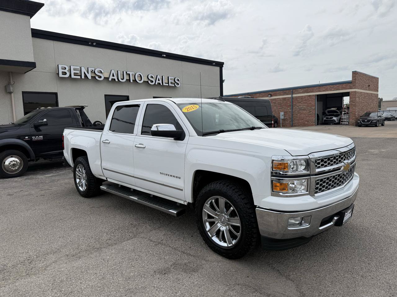 Used 2015 Chevrolet Silverado 1500 LTZ RWD image 4