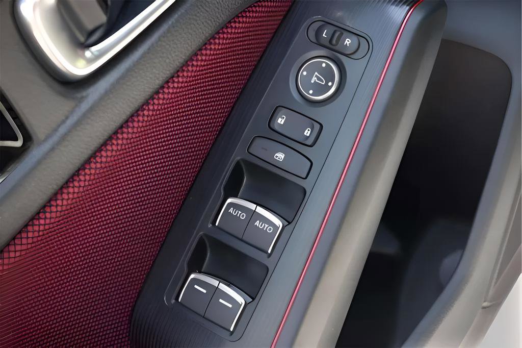 Used 2025 Honda Civic Si image 9