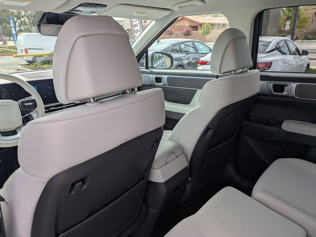 New 2026 Hyundai Santa Fe SE FWD image 27