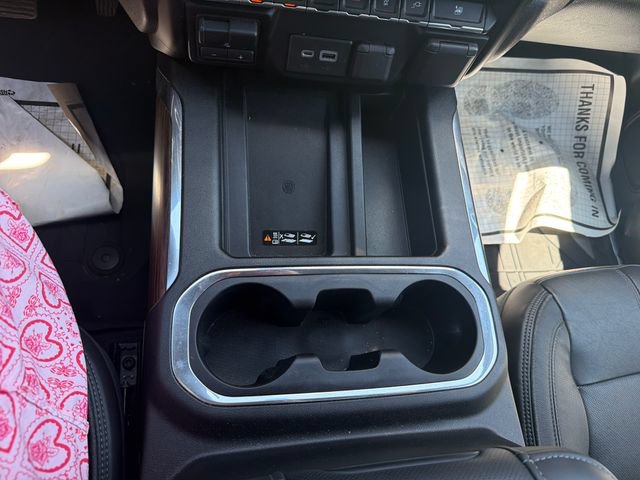 Used 2020 Chevrolet Silverado 1500 High Country w/ Technology Package AWD/4WD image 24